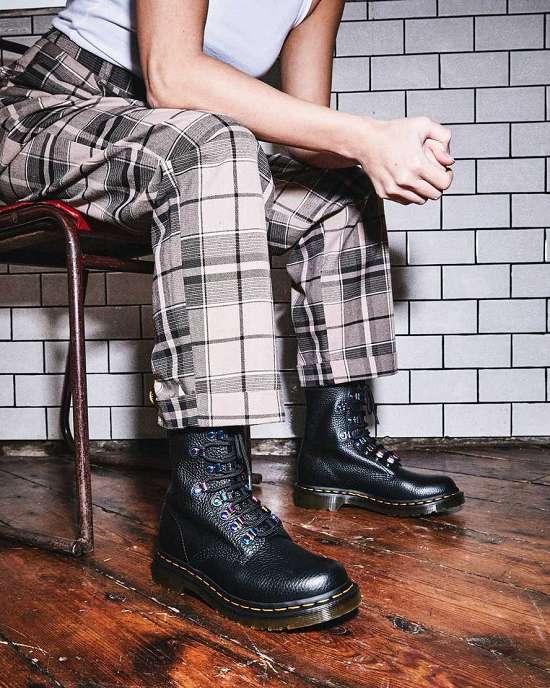 Botines Dr. Martens 1460 Pascal Iridescent Hardware Mujer Negros MX-91752